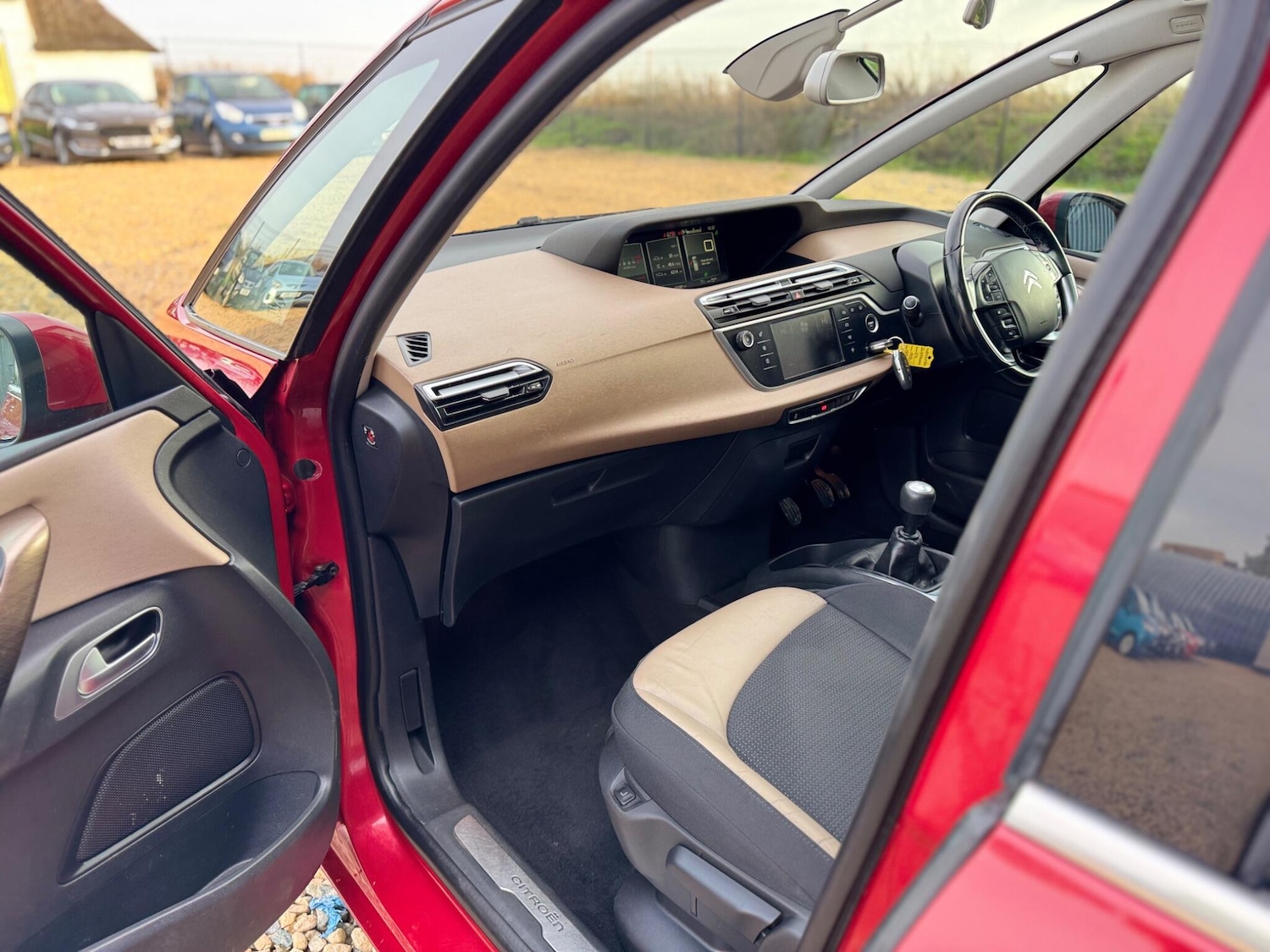 Used Citroen C4 Picasso 2016 for sale - 77229398: Photo 31