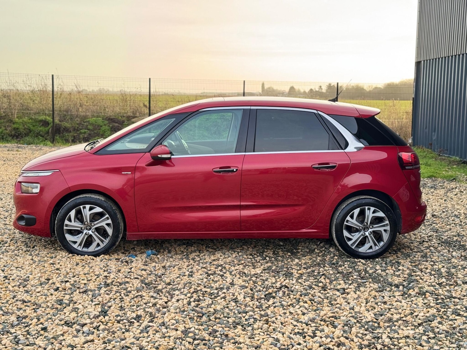 Used Citroen C4 Picasso 2016 for sale - 77229398: Photo 7
