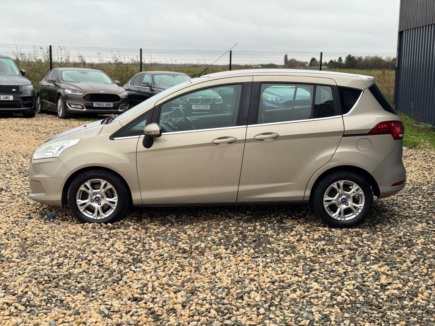 Used Ford B-MAX 2013 for sale - 76989111: Photo 7