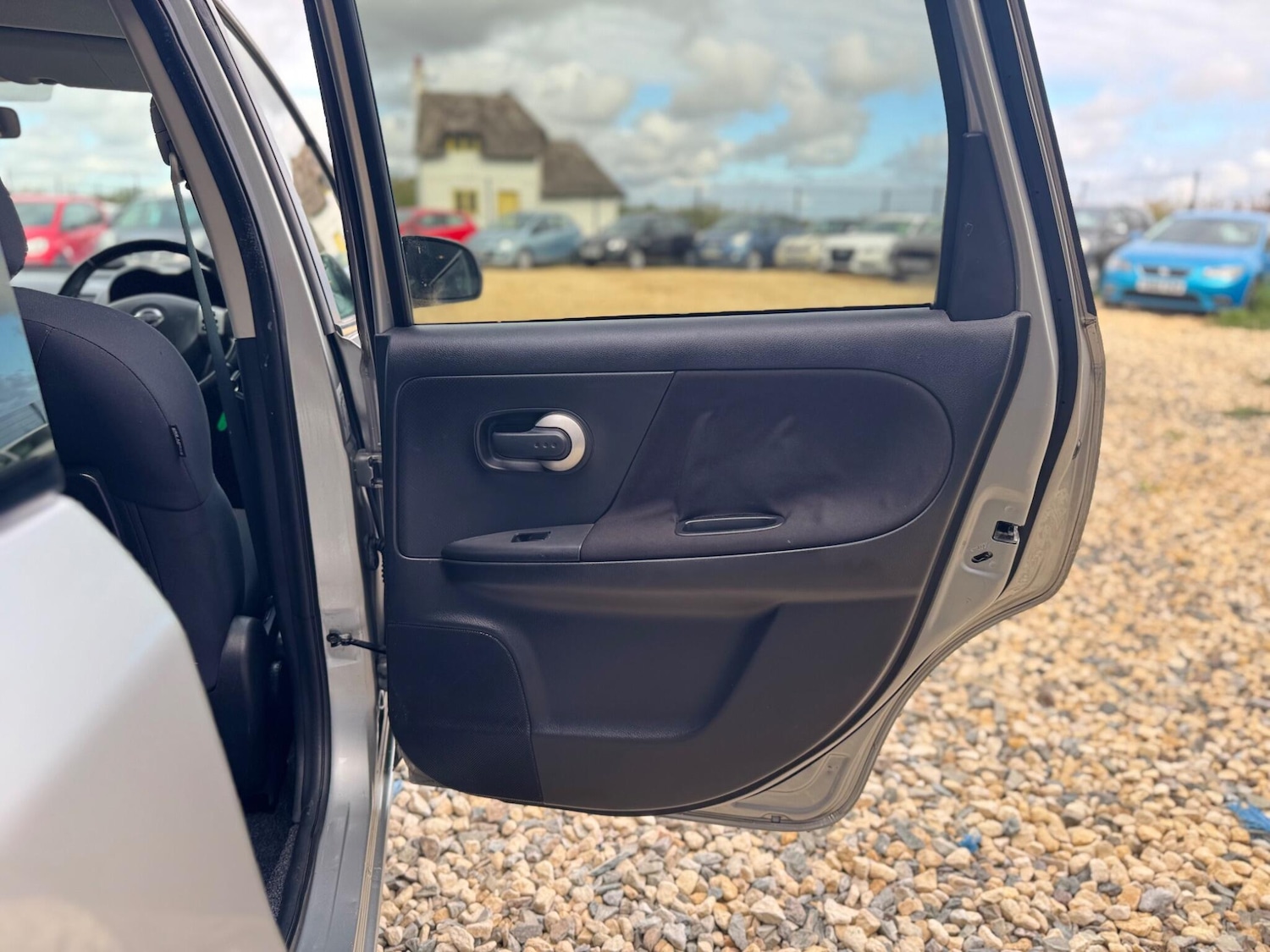 Used Nissan Note 2009 for sale - 76608404: Photo 22