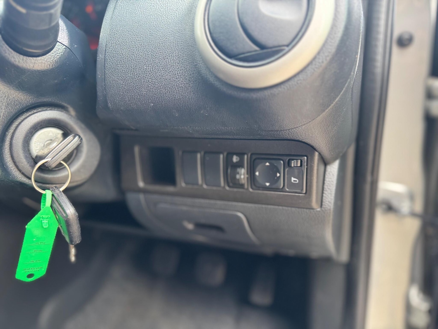 Used Nissan Note 2009 for sale - 76608404: Photo 31