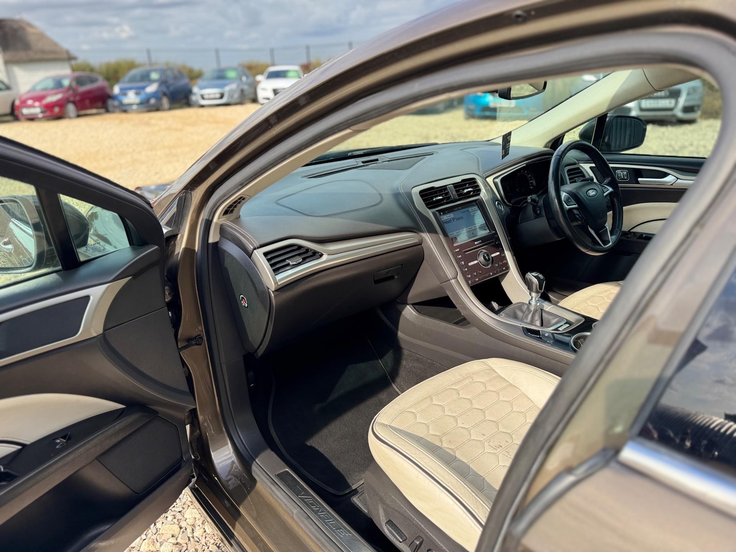 Used Ford Mondeo 2016 for sale - 76867017: Photo 13