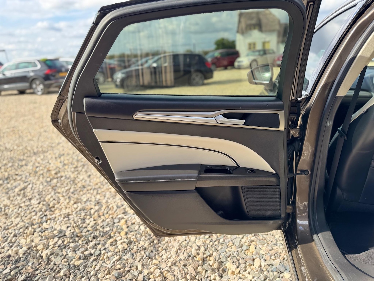 Used Ford Mondeo 2016 for sale - 76867017: Photo 16