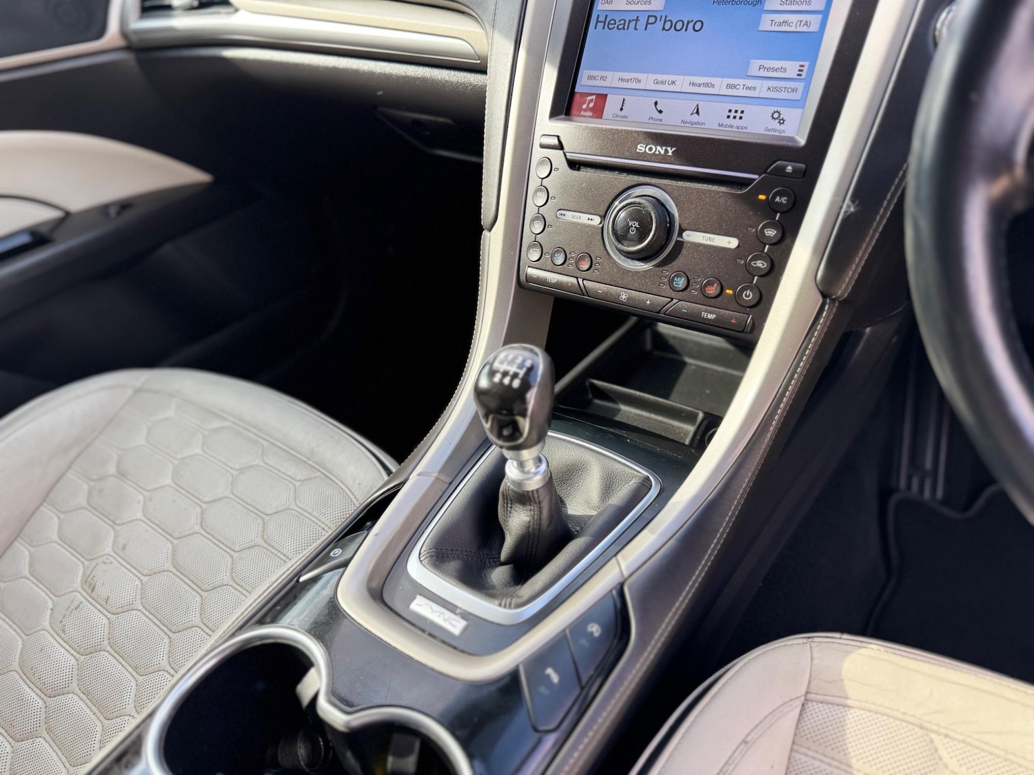 Used Ford Mondeo 2016 for sale - 76867017: Photo 31