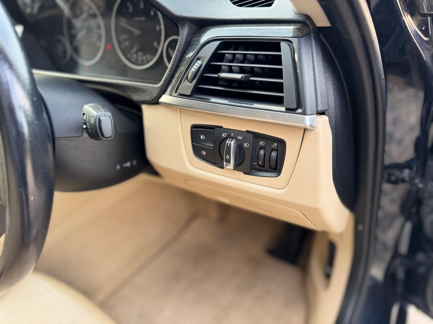 Used BMW 3 Series 2013 for sale - 76607452: Photo 35