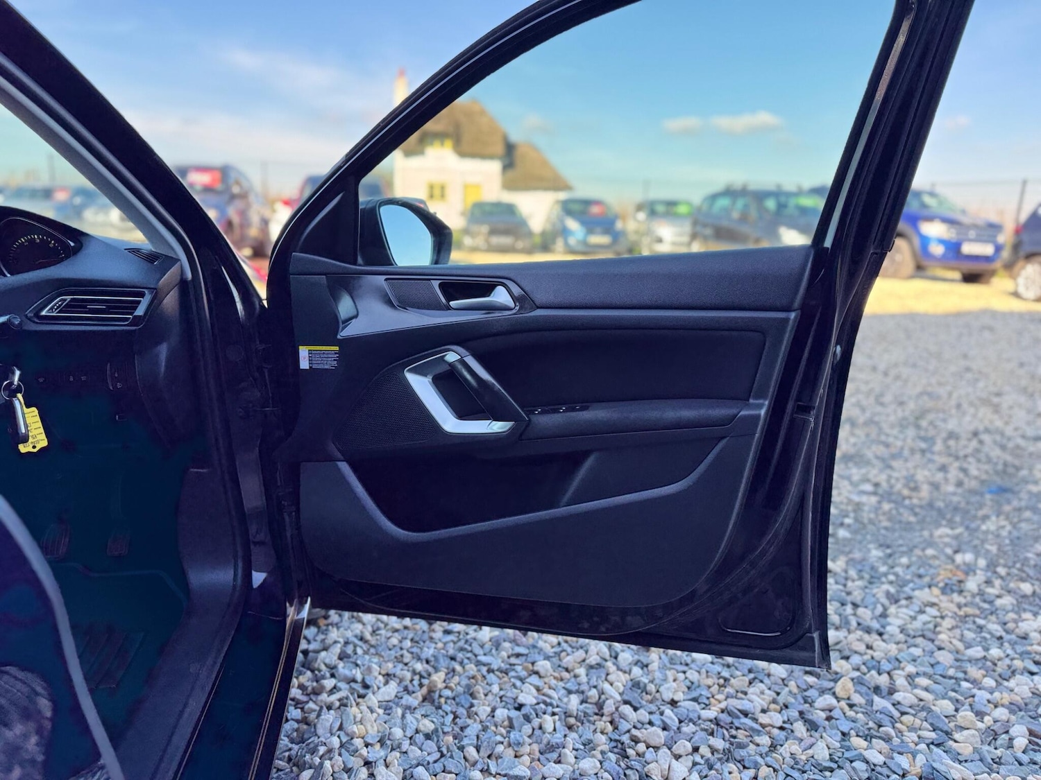 Used Peugeot 308 2014 for sale - 77977976: Photo 21