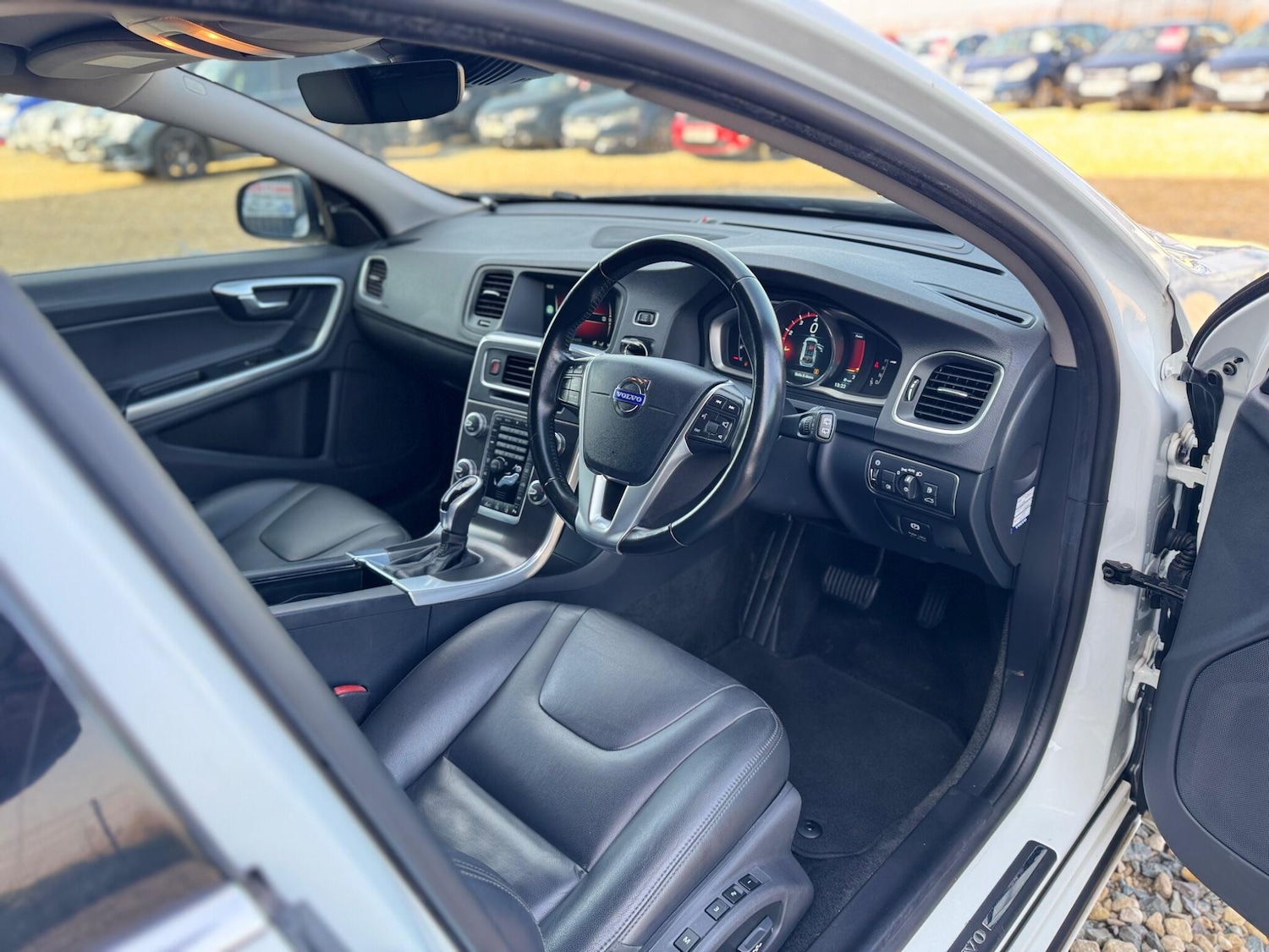 Used Volvo V60 for sale - 77670854: Photo 11