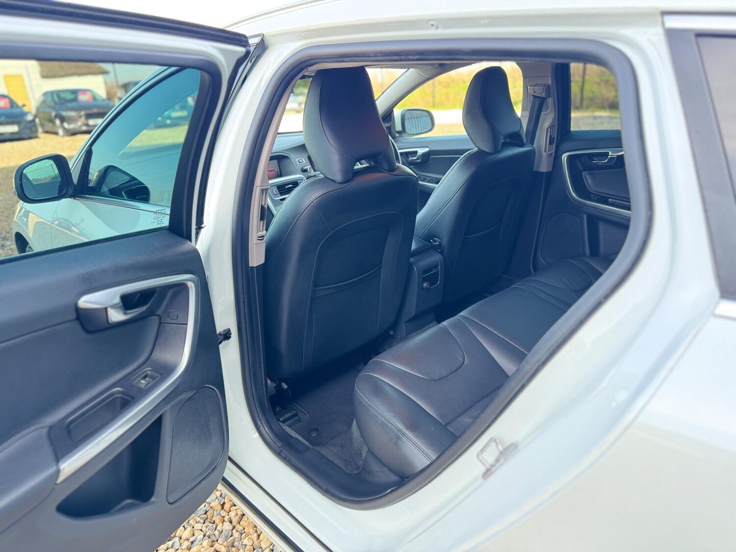 Used Volvo V60 for sale - 77670854: Photo 13