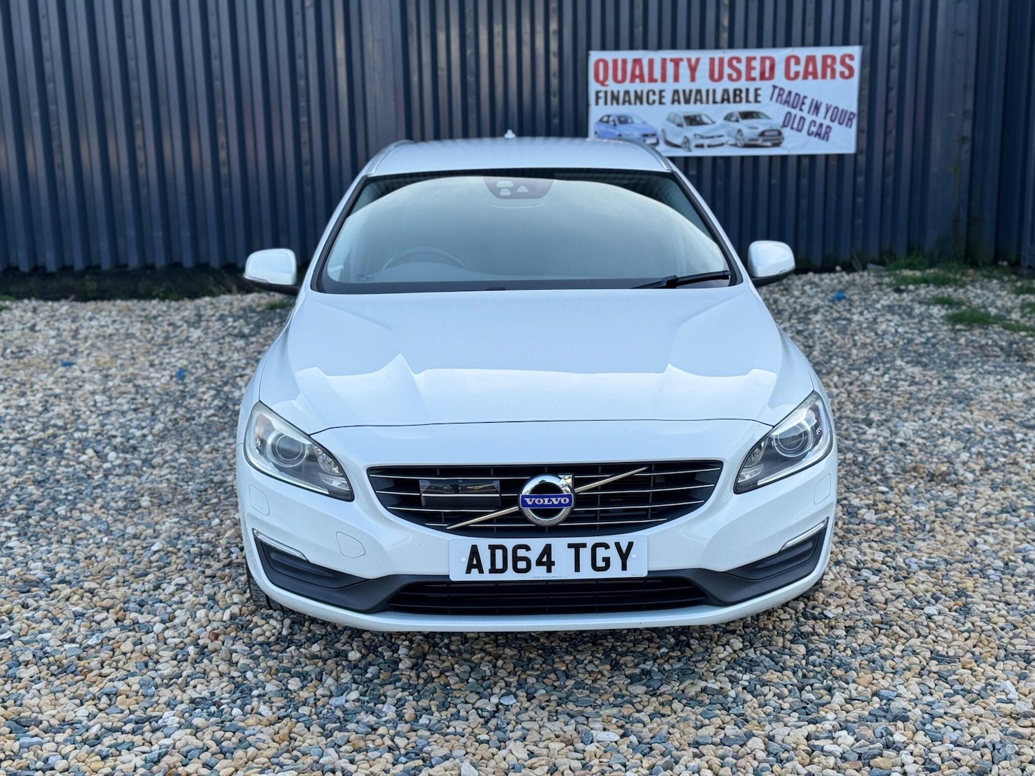 Used Volvo V60 for sale - 77670854: Photo 2