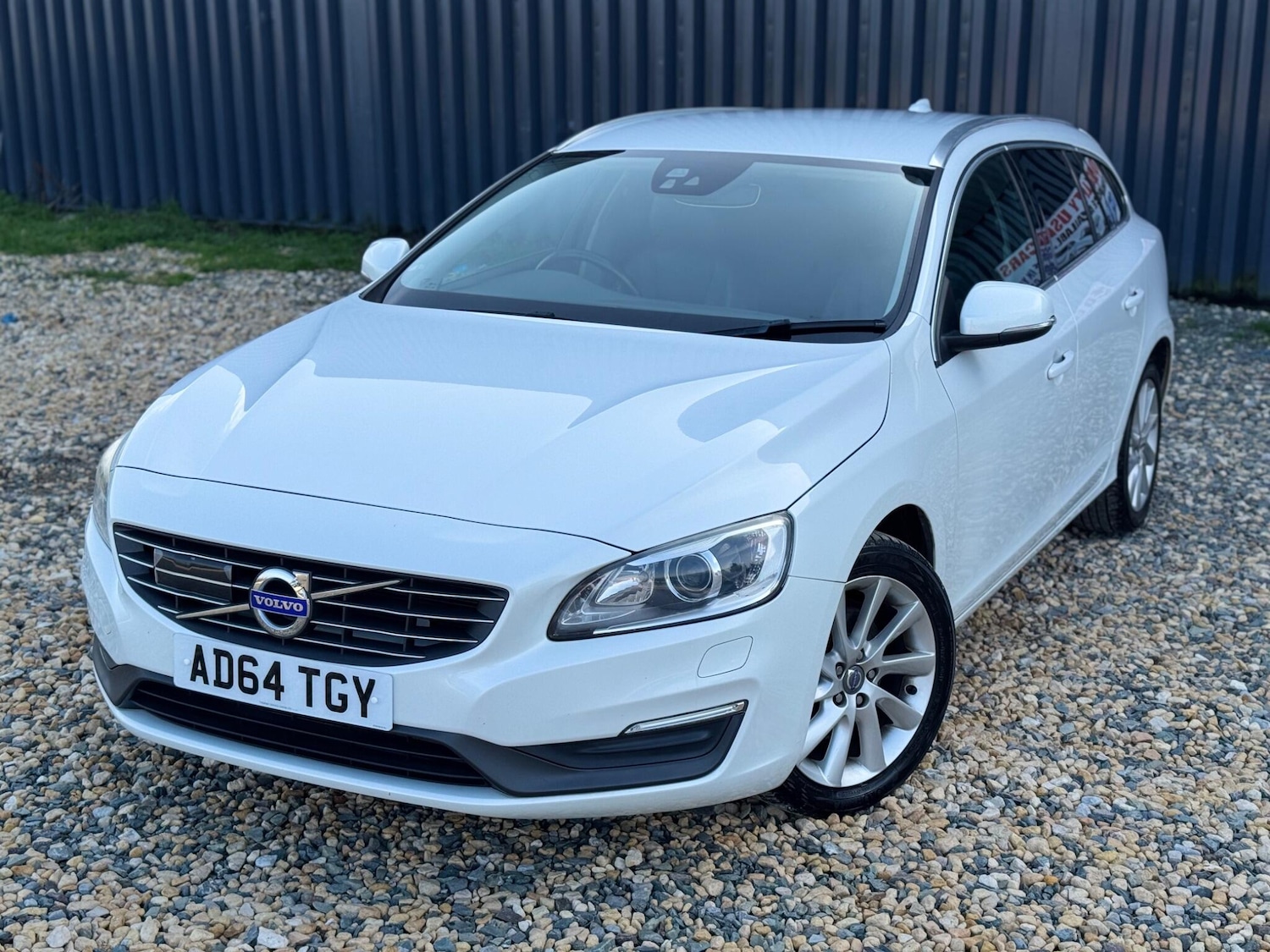 Used Volvo V60 for sale - 77670854: Photo 3
