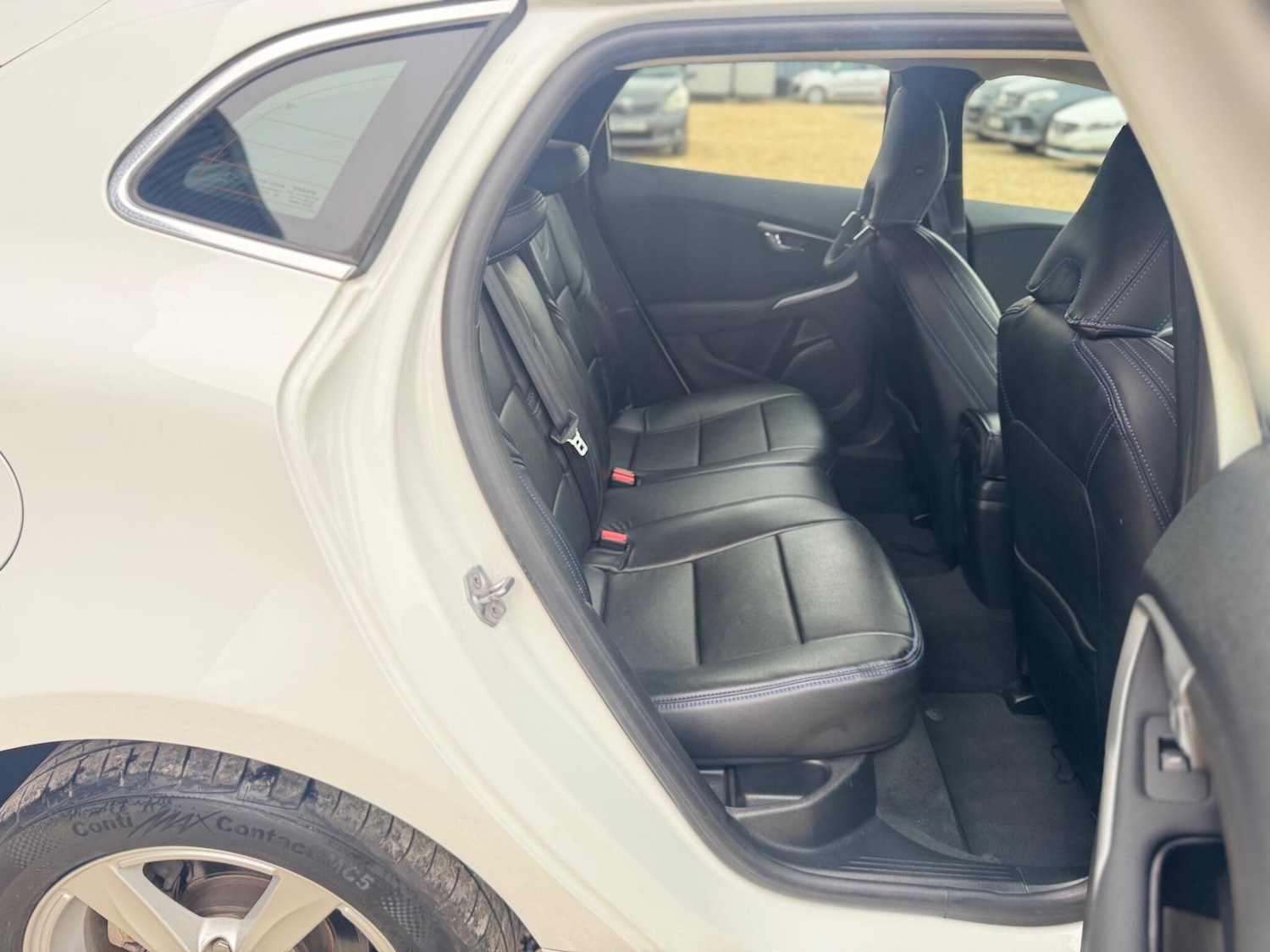 Used Volvo V40 for sale - 77705040: Photo 15