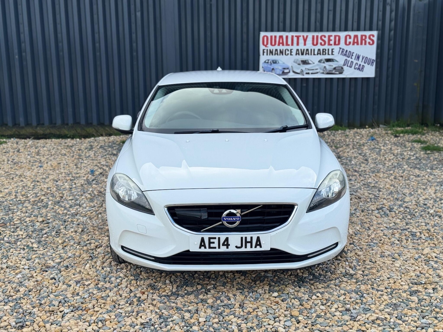 Used Volvo V40 for sale - 77705040: Photo 2