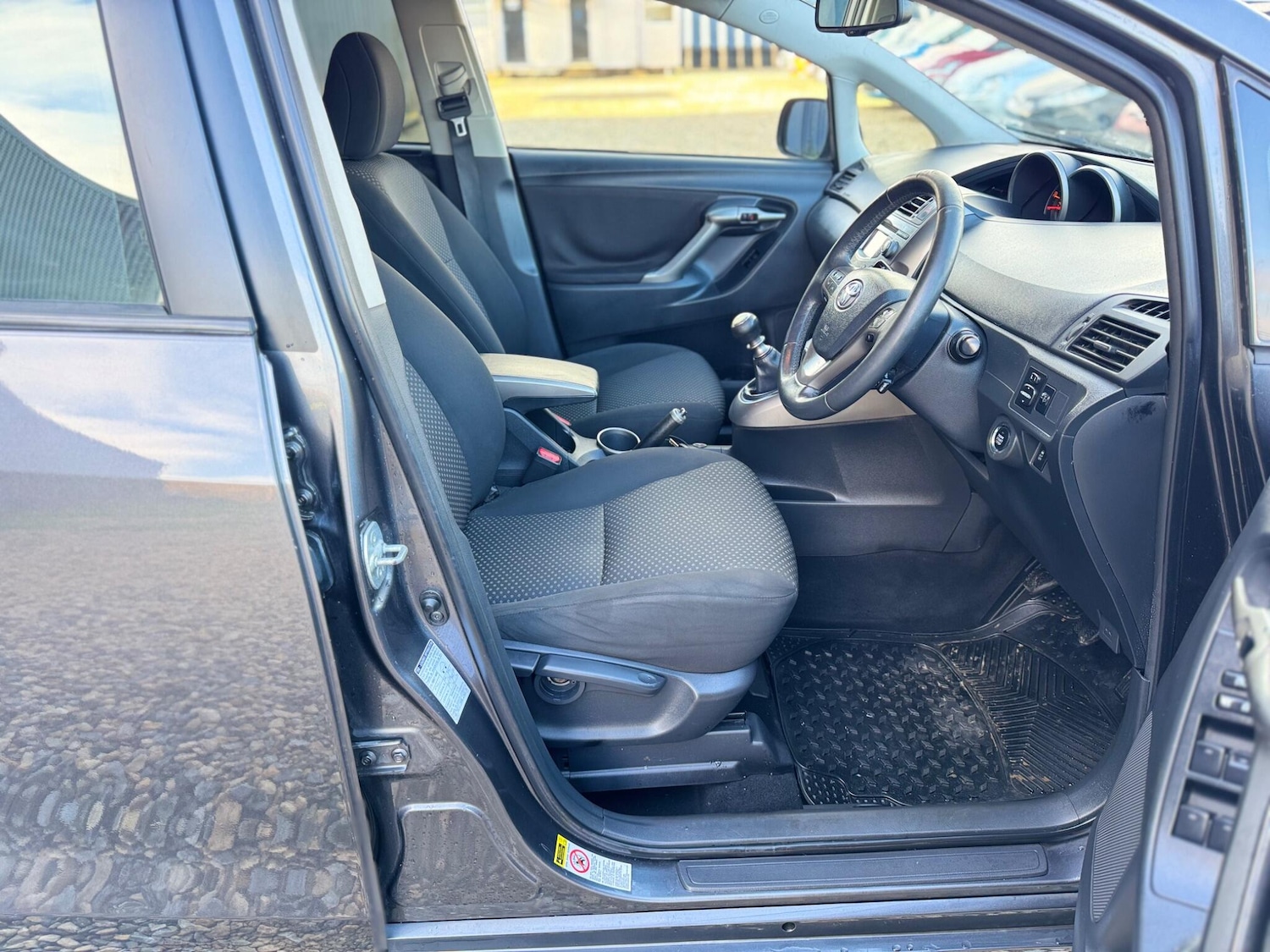 Used Toyota Verso 2009 for sale - 77229748: Photo 15