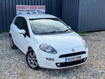 Used Fiat Punto 2015 for sale - 77769463: Photo