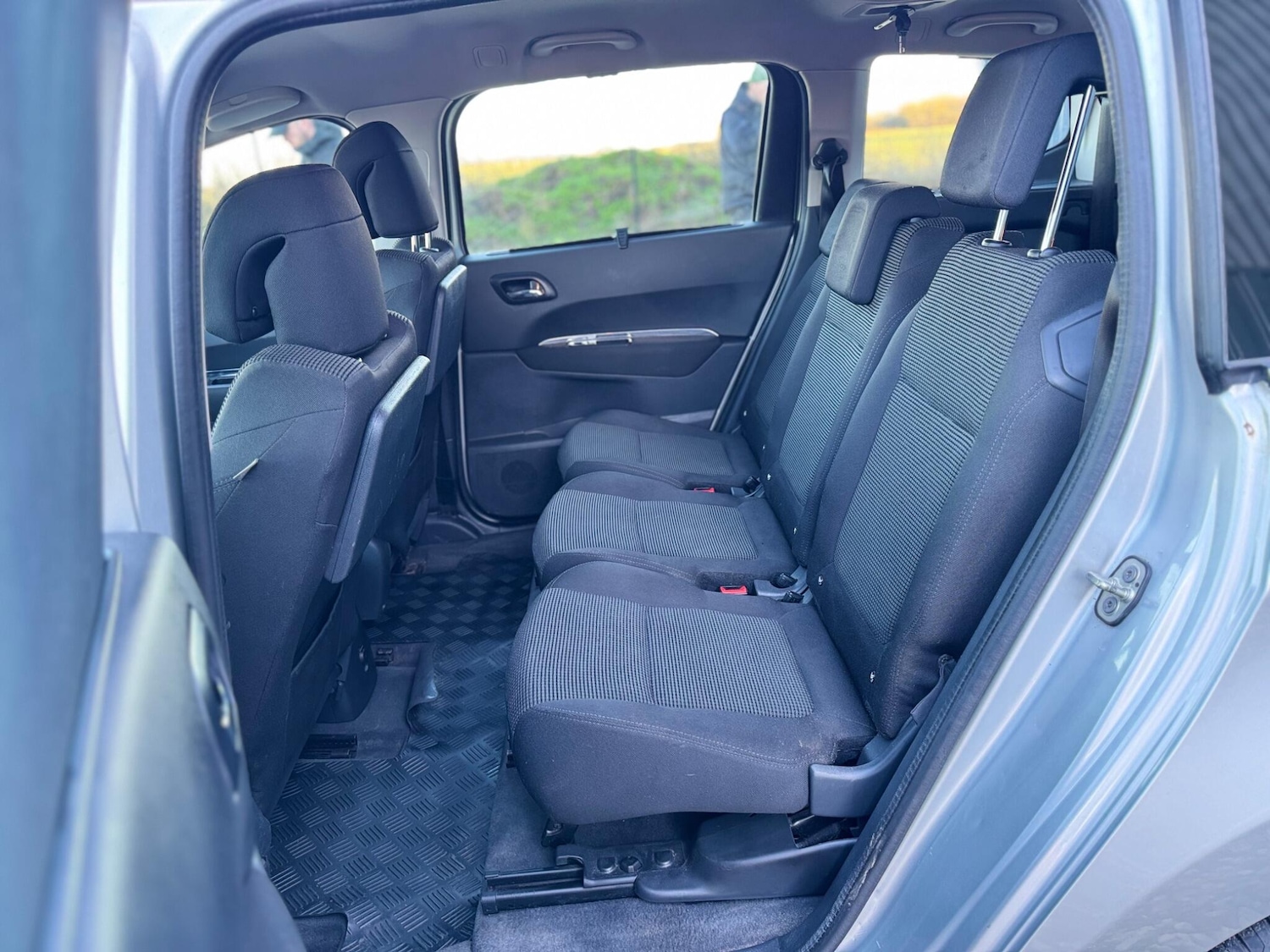 Used Peugeot 5008 2011 for sale - 77230018: Photo 15