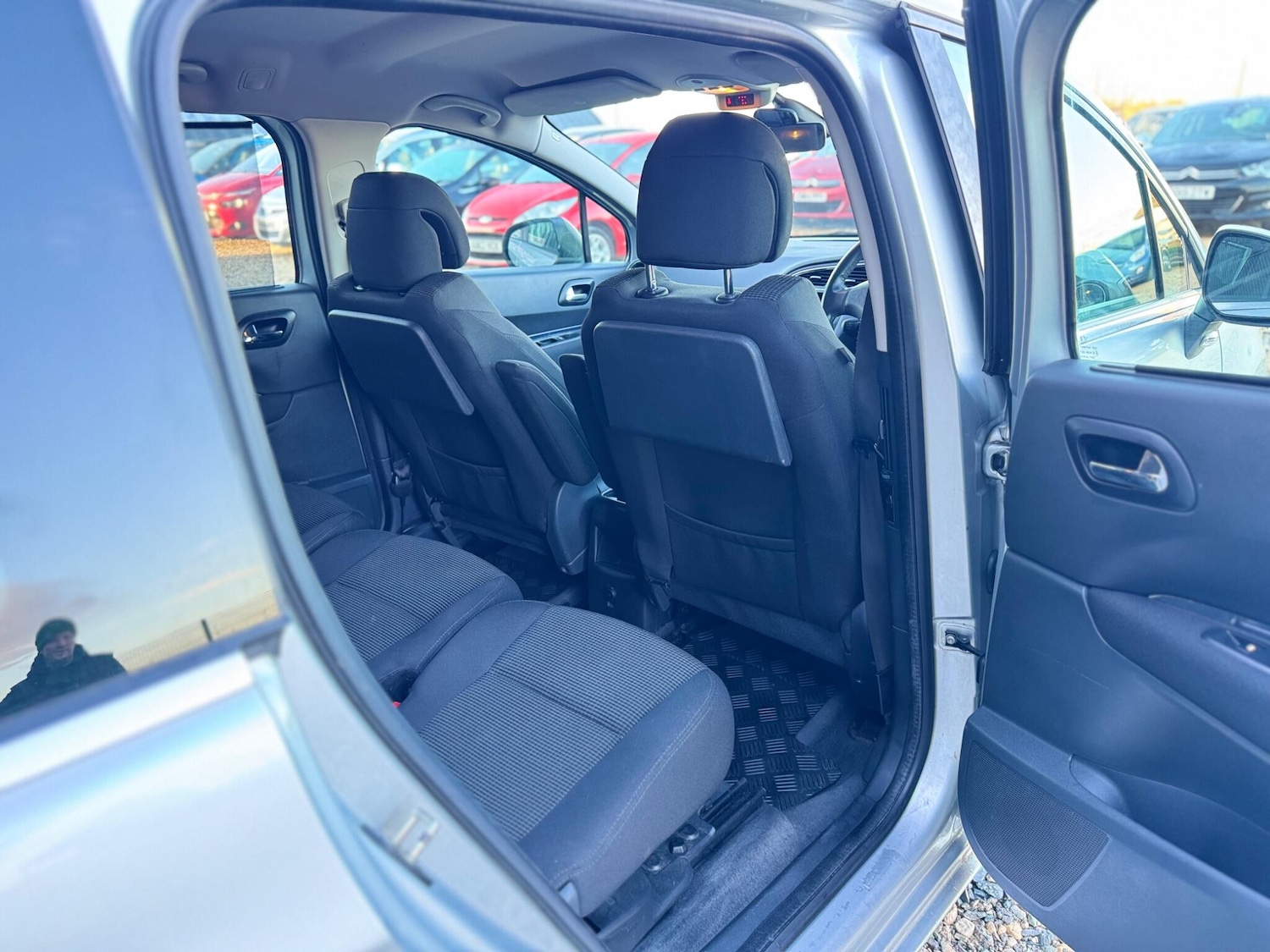 Used Peugeot 5008 2011 for sale - 77230018: Photo 18