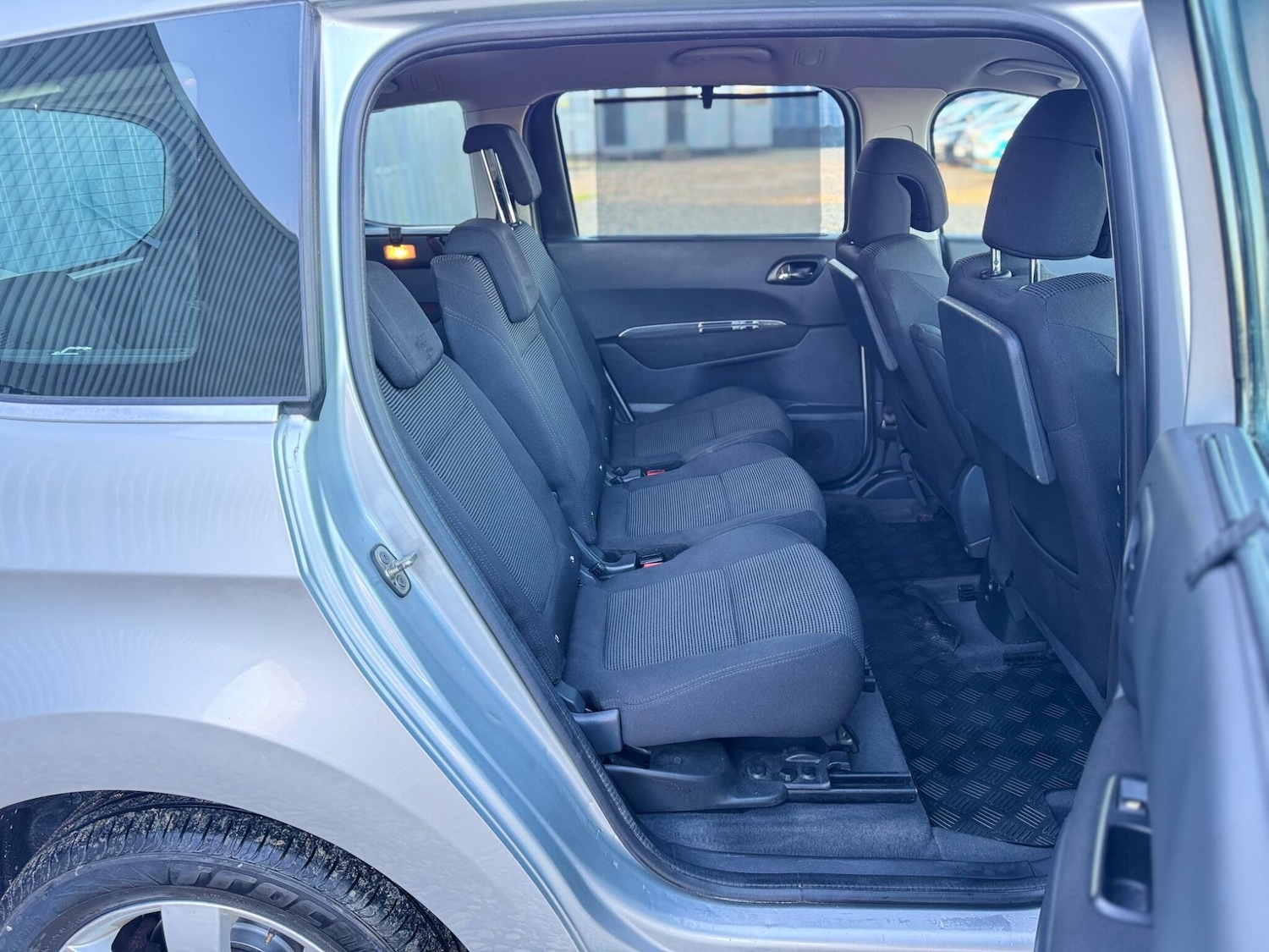 Used Peugeot 5008 2011 for sale - 77230018: Photo 19