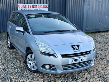 Used Peugeot 5008 2011 for sale - 77230018: Photo