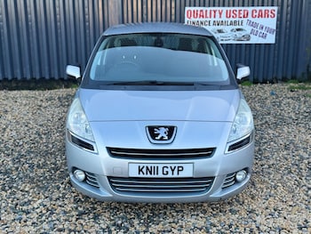 Used Peugeot 5008 2011 for sale - 77230018: Photo
