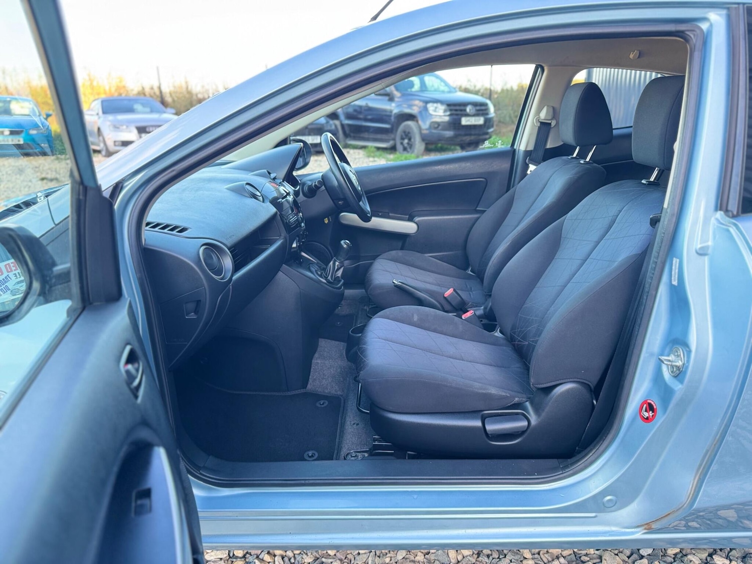 Used Mazda Mazda2 2011 for sale - 76867008: Photo 12