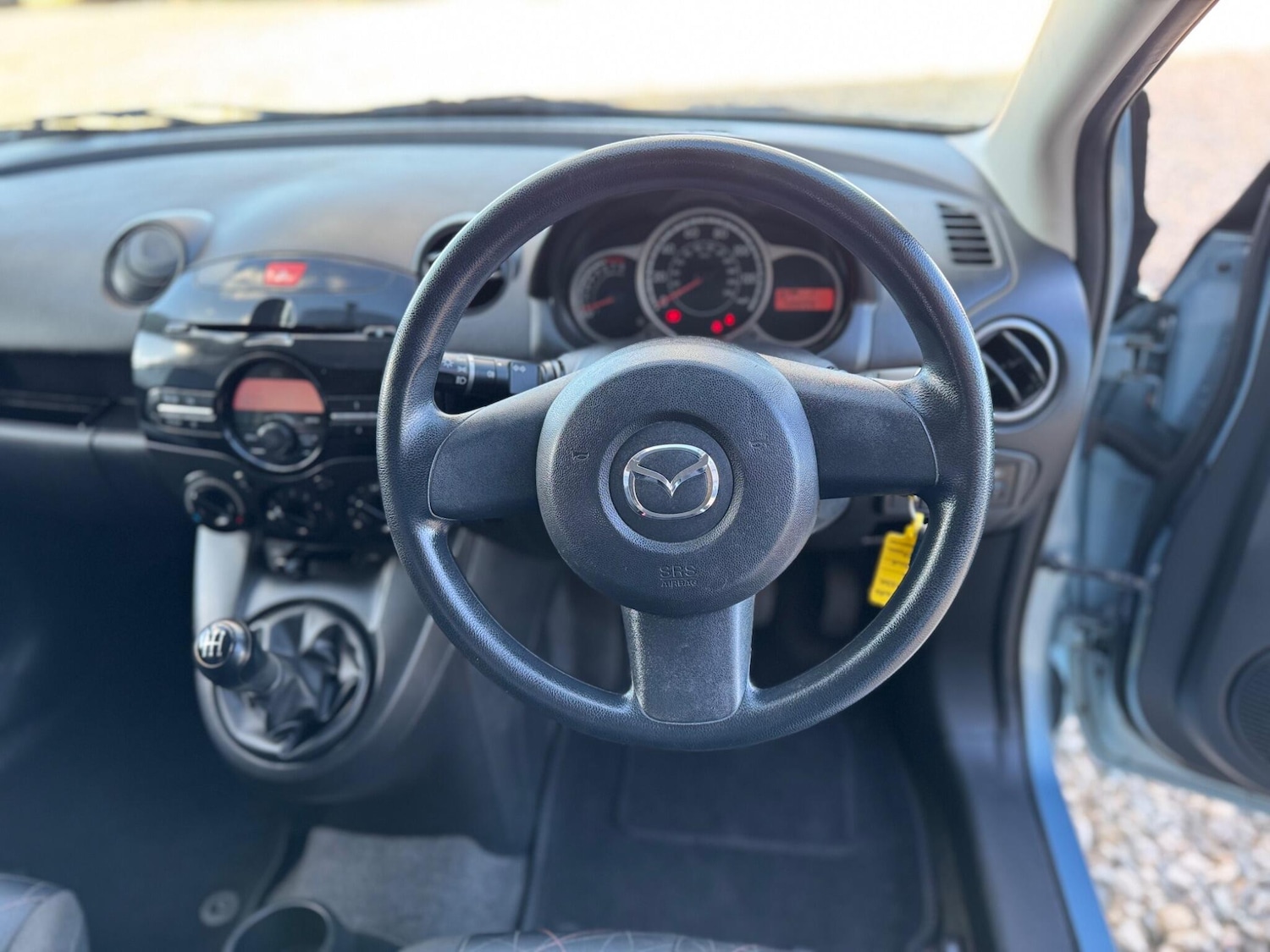 Used Mazda Mazda2 2011 for sale - 76867008: Photo 24