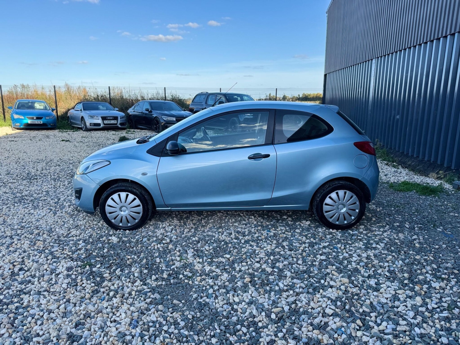 Used Mazda Mazda2 2011 for sale - 76867008: Photo 8