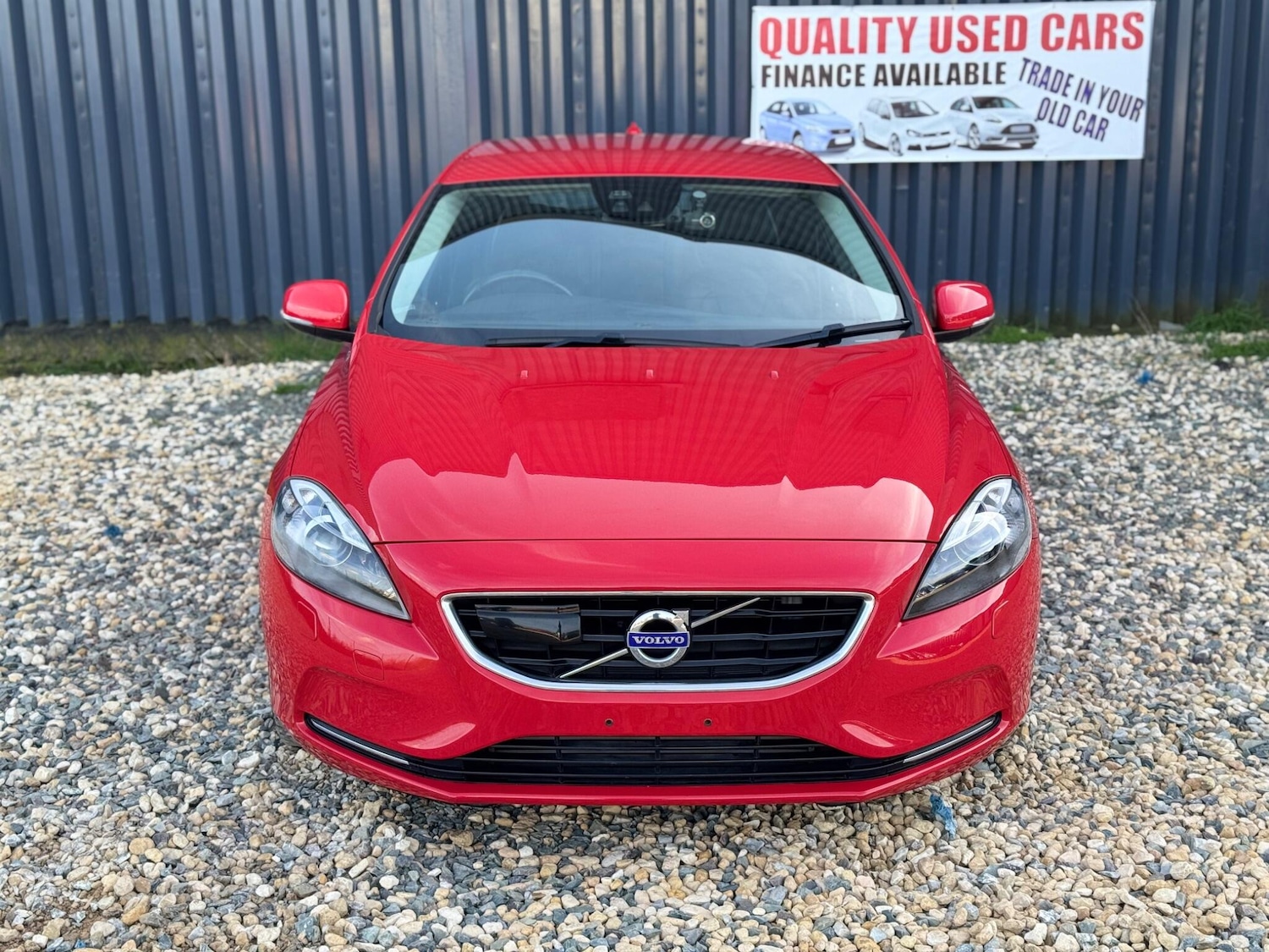 Used Volvo V40 for sale - 78086417: Photo 2