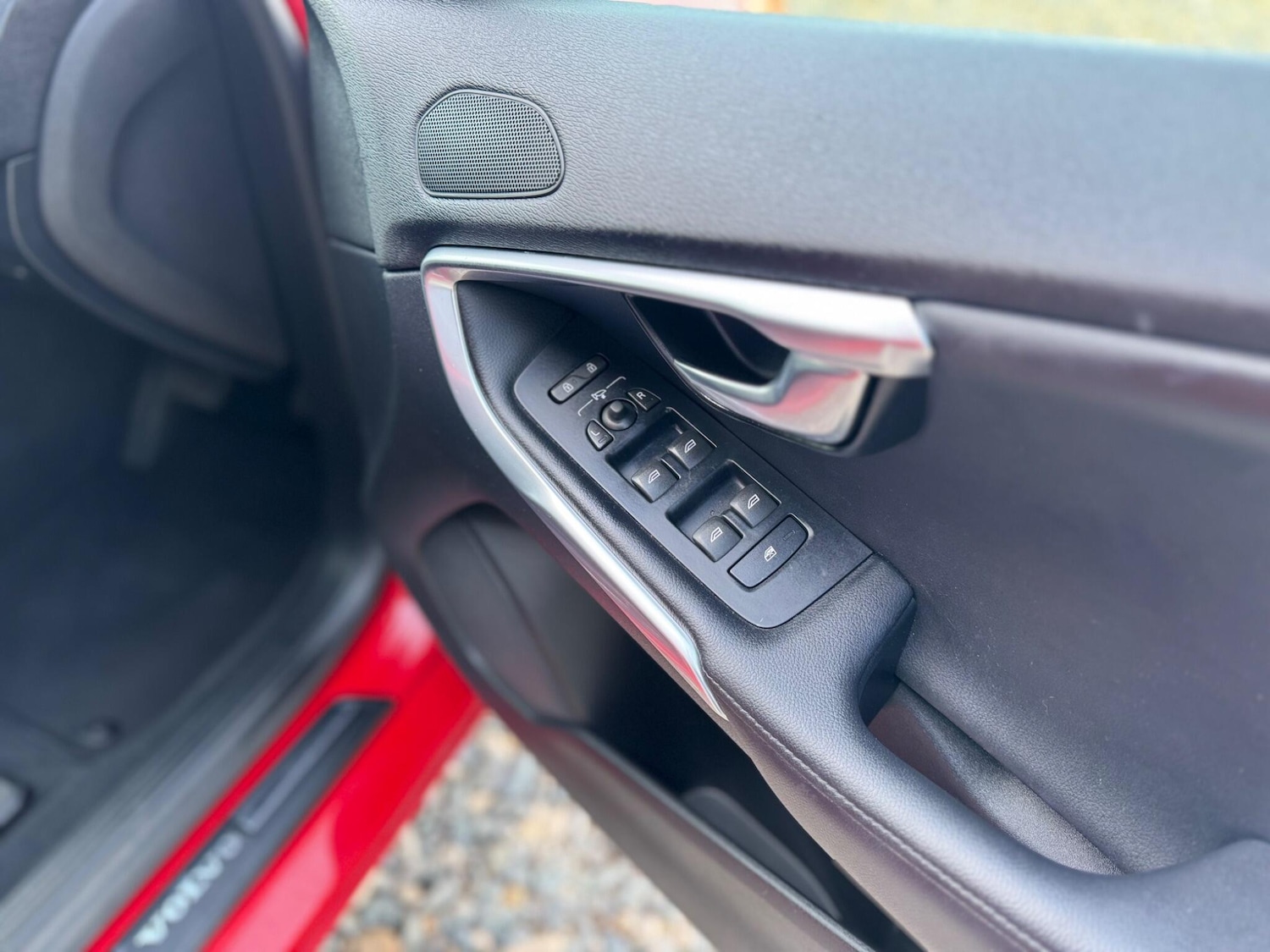 Used Volvo V40 for sale - 78086417: Photo 24