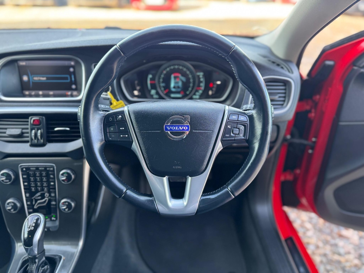 Used Volvo V40 for sale - 78086417: Photo 31