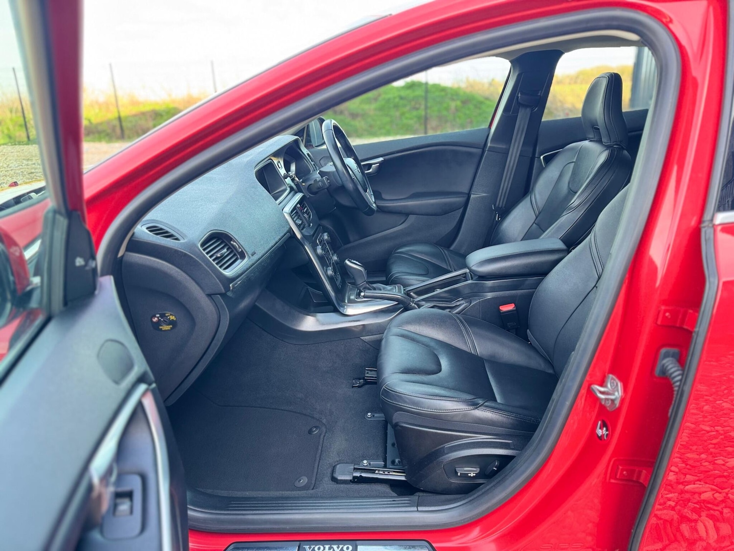 Used Volvo V40 for sale - 78086417: Photo 32