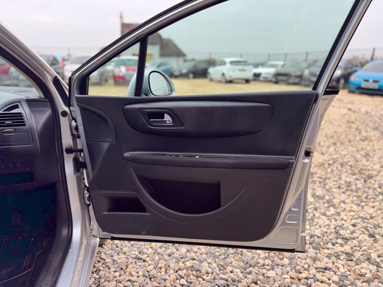 Used Citroen C4 2008 for sale - 76607630: Photo 25