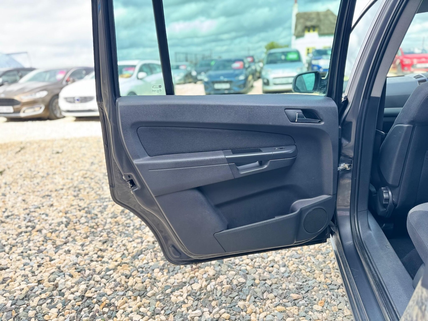 Used Vauxhall Zafira for sale - 78136248: Photo 24