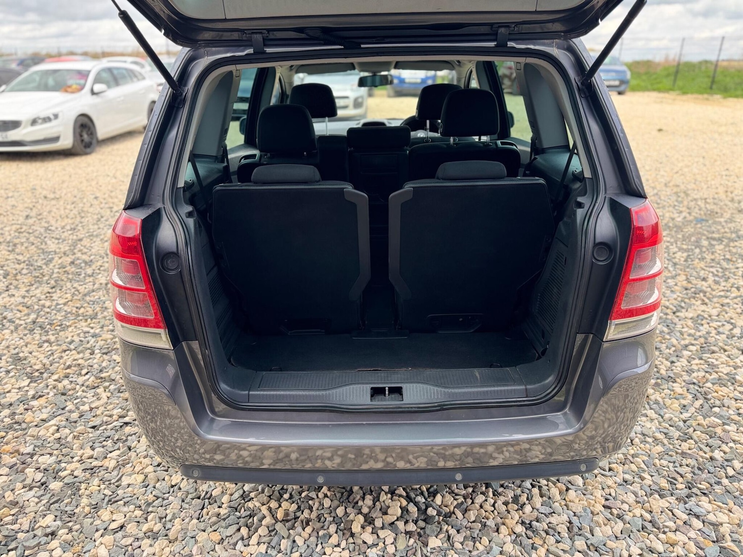 Used Vauxhall Zafira for sale - 78136248: Photo 32