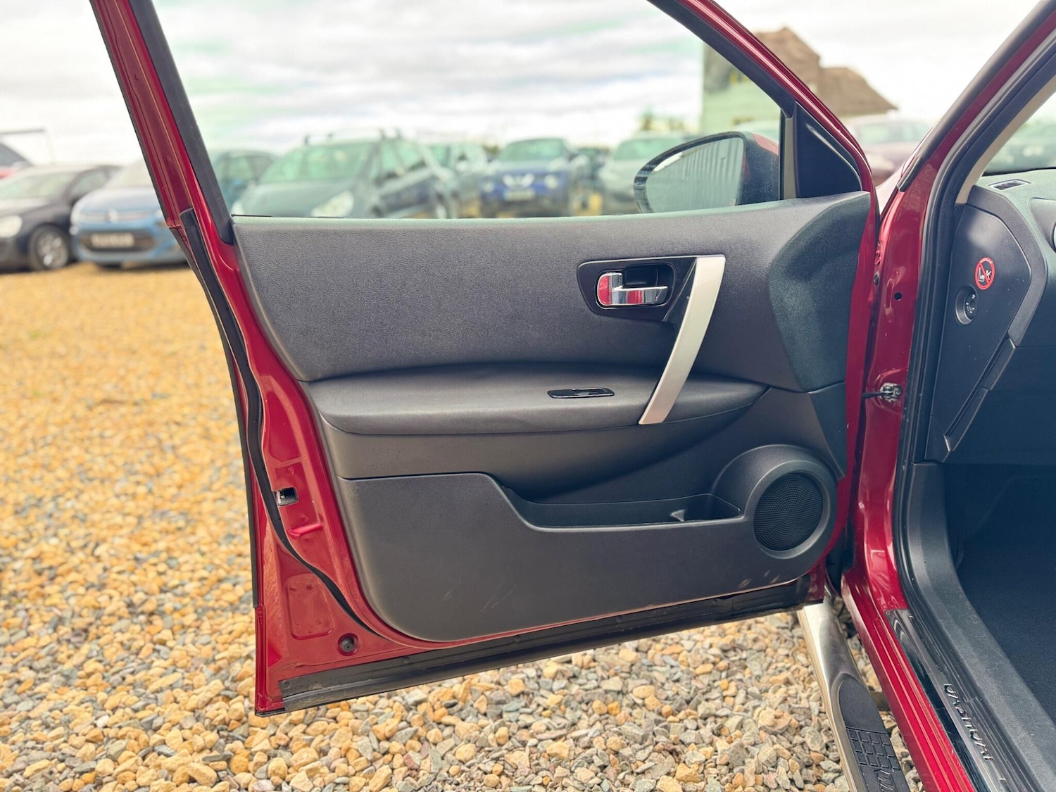 Used Nissan Qashqai 2011 for sale - 76867018: Photo 19