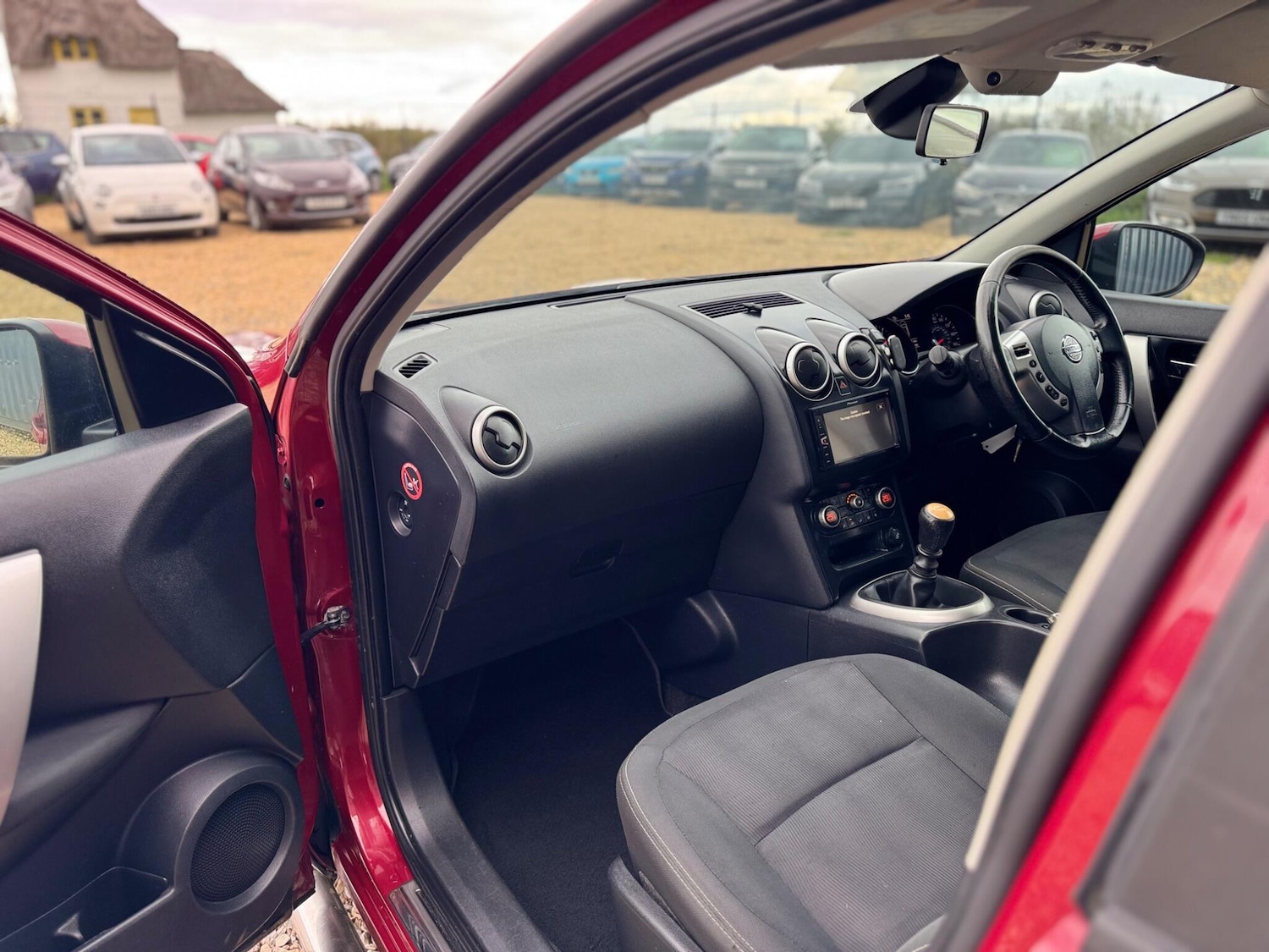 Used Nissan Qashqai 2011 for sale - 76867018: Photo 31