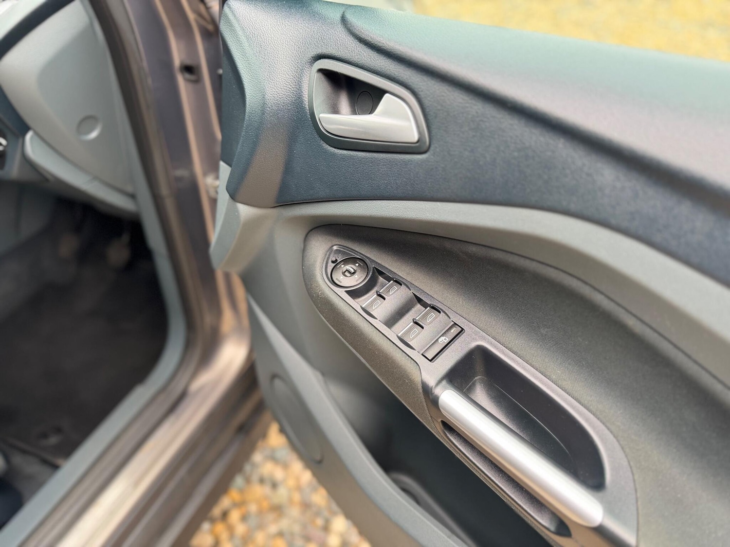 Used Ford C-Max 2011 for sale - 76620192: Photo 25