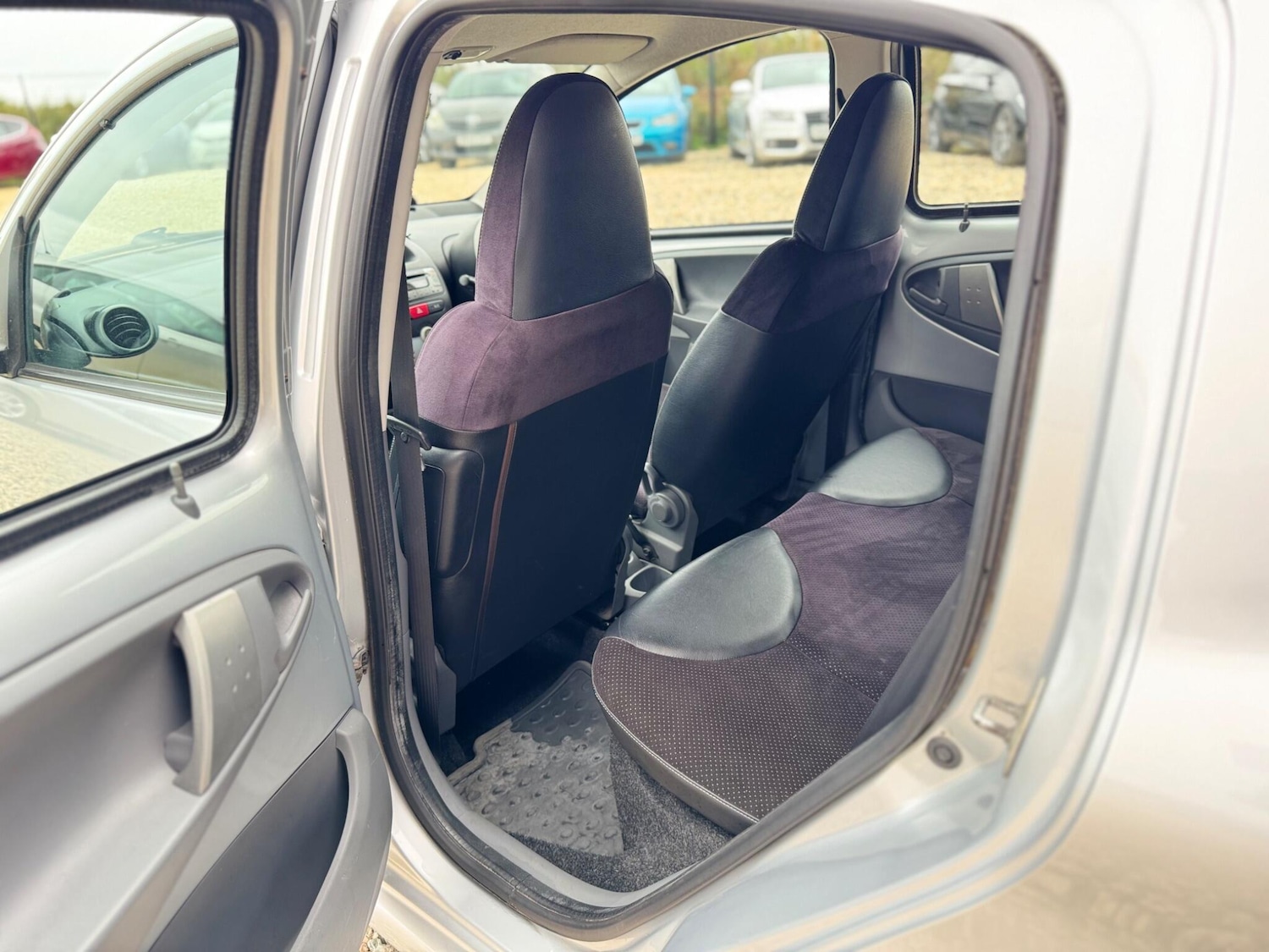 Used Toyota AYGO 2009 for sale - 76607450: Photo 13