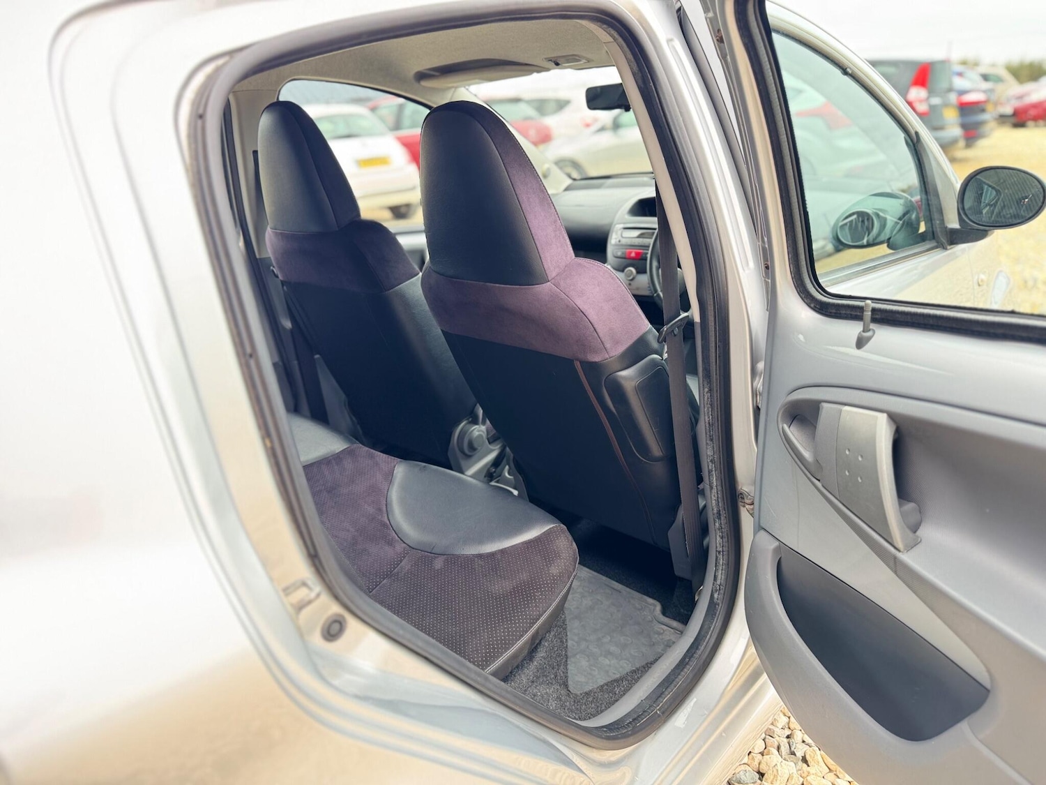 Used Toyota AYGO 2009 for sale - 76607450: Photo 21