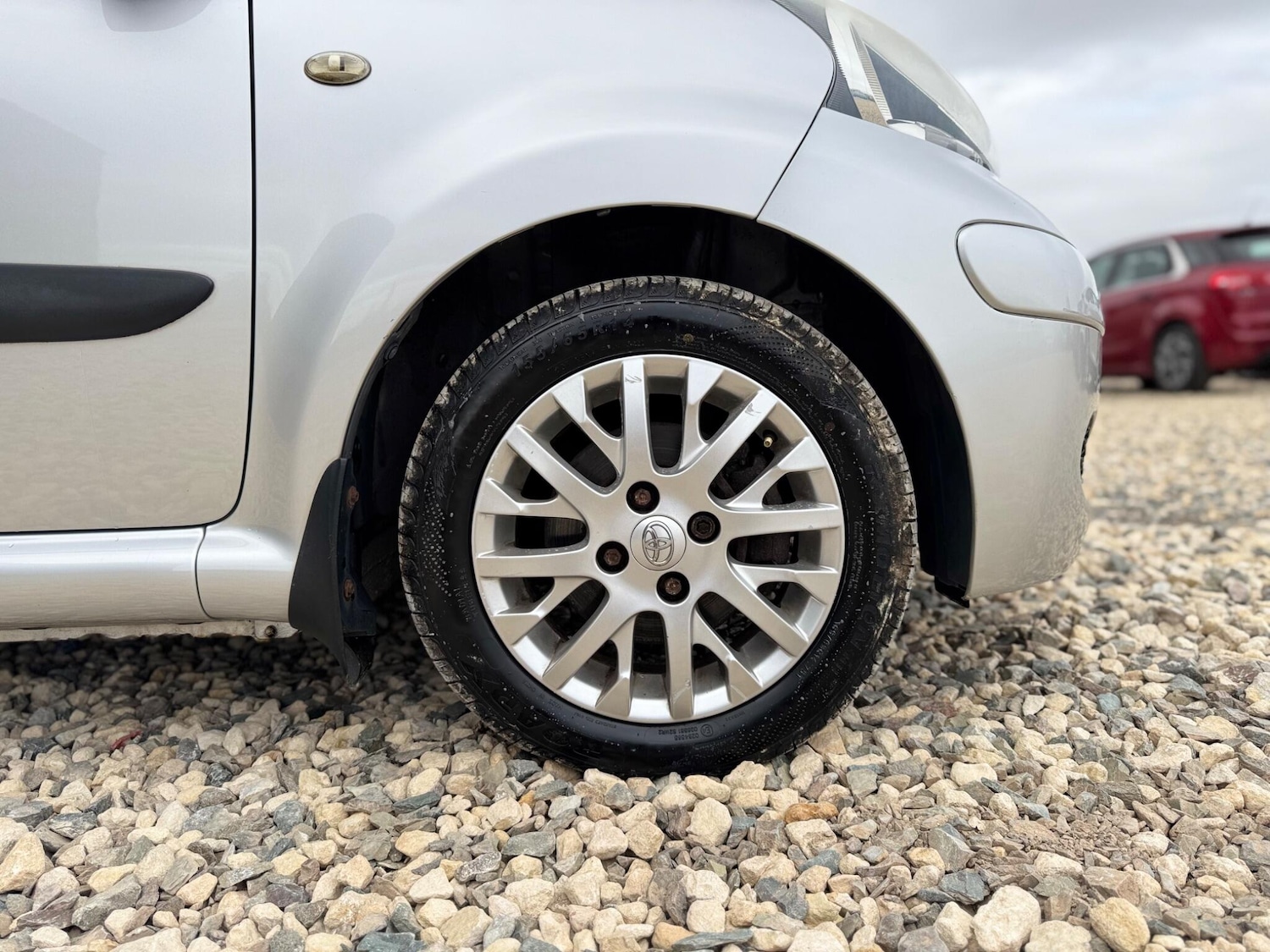 Used Toyota AYGO 2009 for sale - 76607450: Photo 24