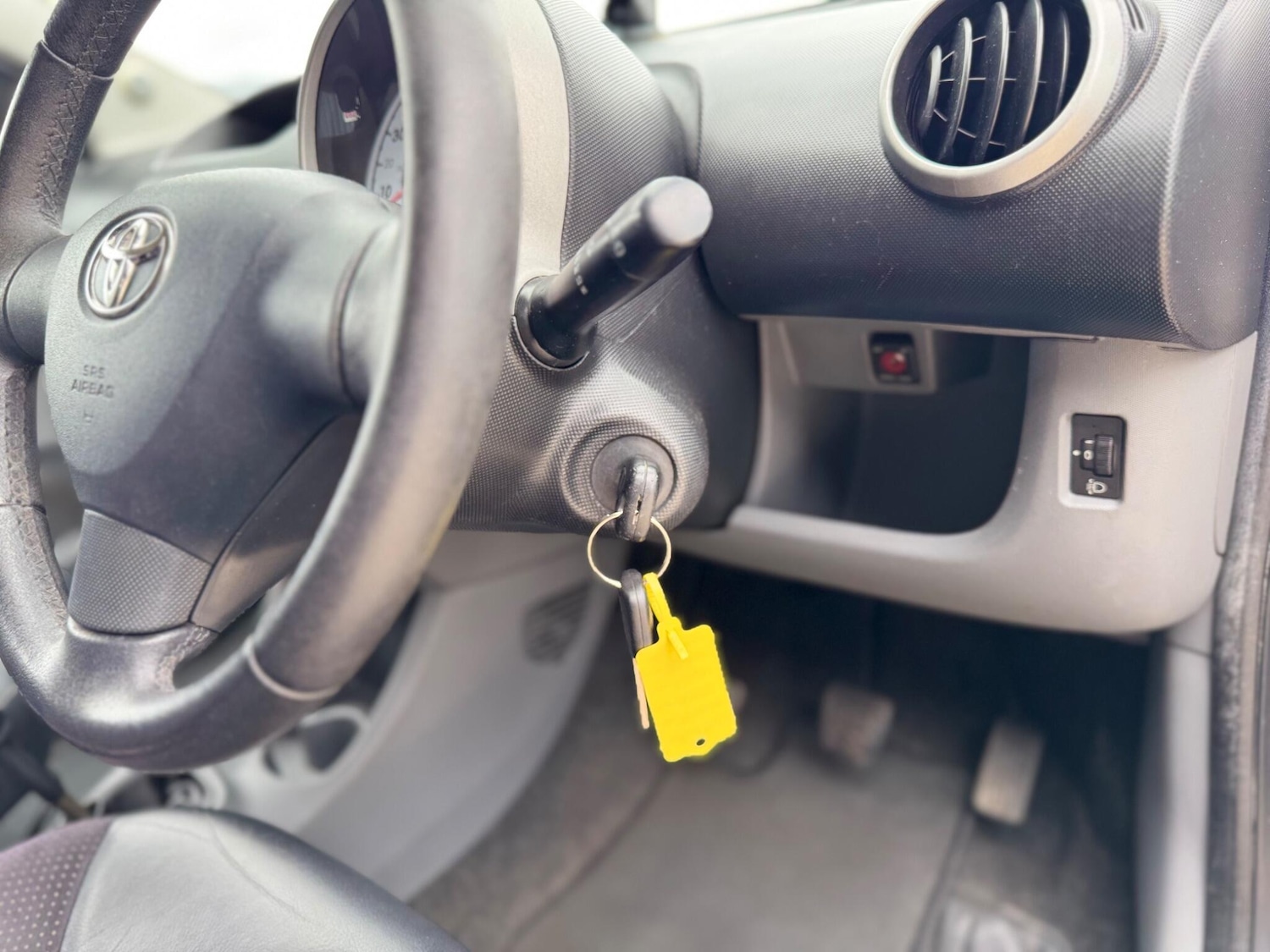 Used Toyota AYGO 2009 for sale - 76607450: Photo 28