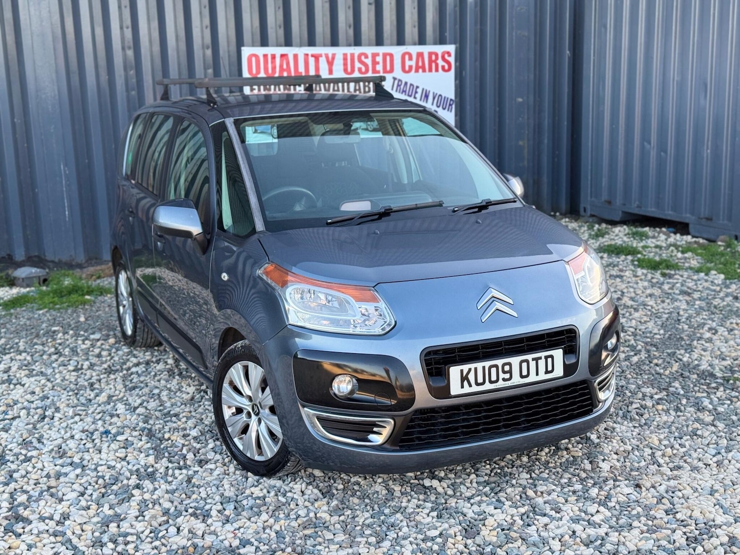 Used Citroen C3 Picasso 2009 for sale - 76607456: Photo 1