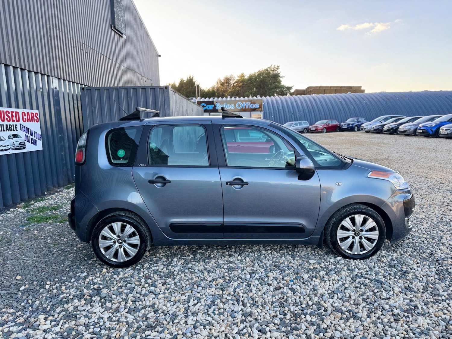 Used Citroen C3 Picasso 2009 for sale - 76607456: Photo 8