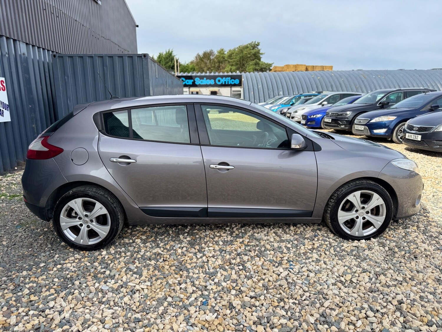 Used Renault Megane 2011 for sale - 76607482: Photo 12