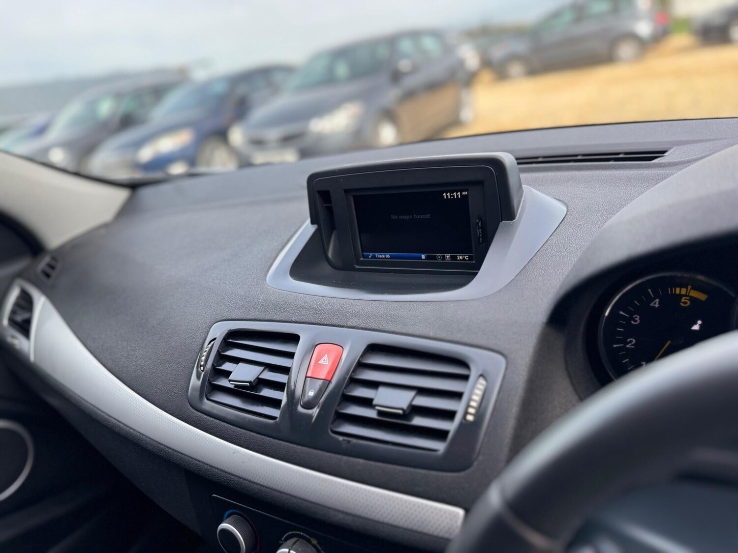 Used Renault Megane 2011 for sale - 76607482: Photo 33