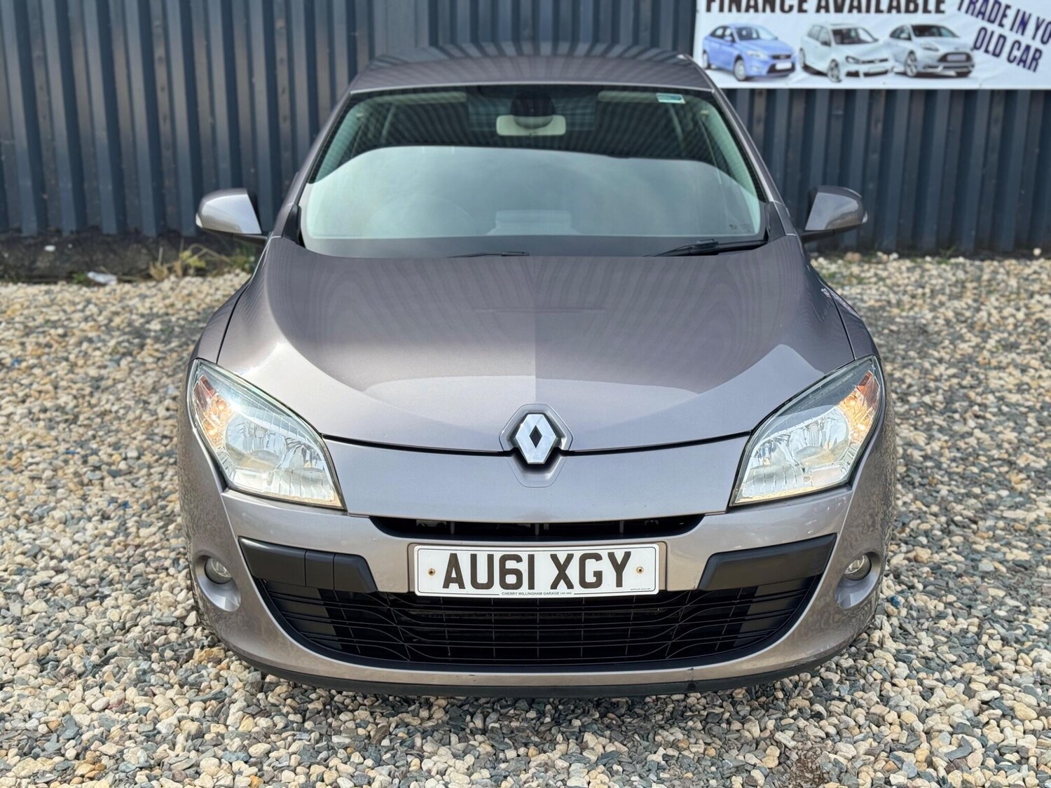 Used Renault Megane 2011 for sale - 76607482: Photo 6