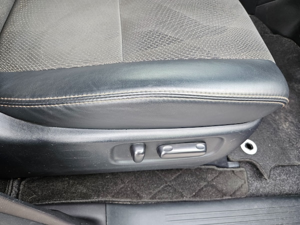 Used Toyota Estima 2018 for sale - 75151815: Photo 27