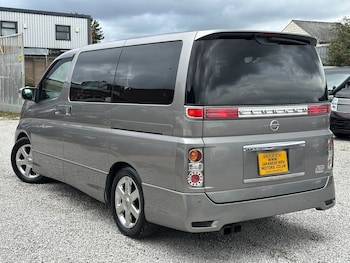 Used Nissan Elgrand 2009 for sale - 75852750: Photo