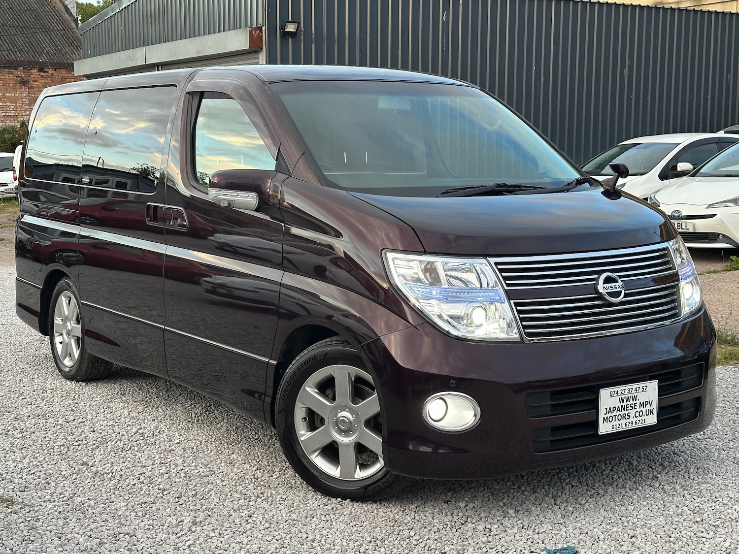 Used Nissan Elgrand 2008 for sale - 76547460: Photo 1