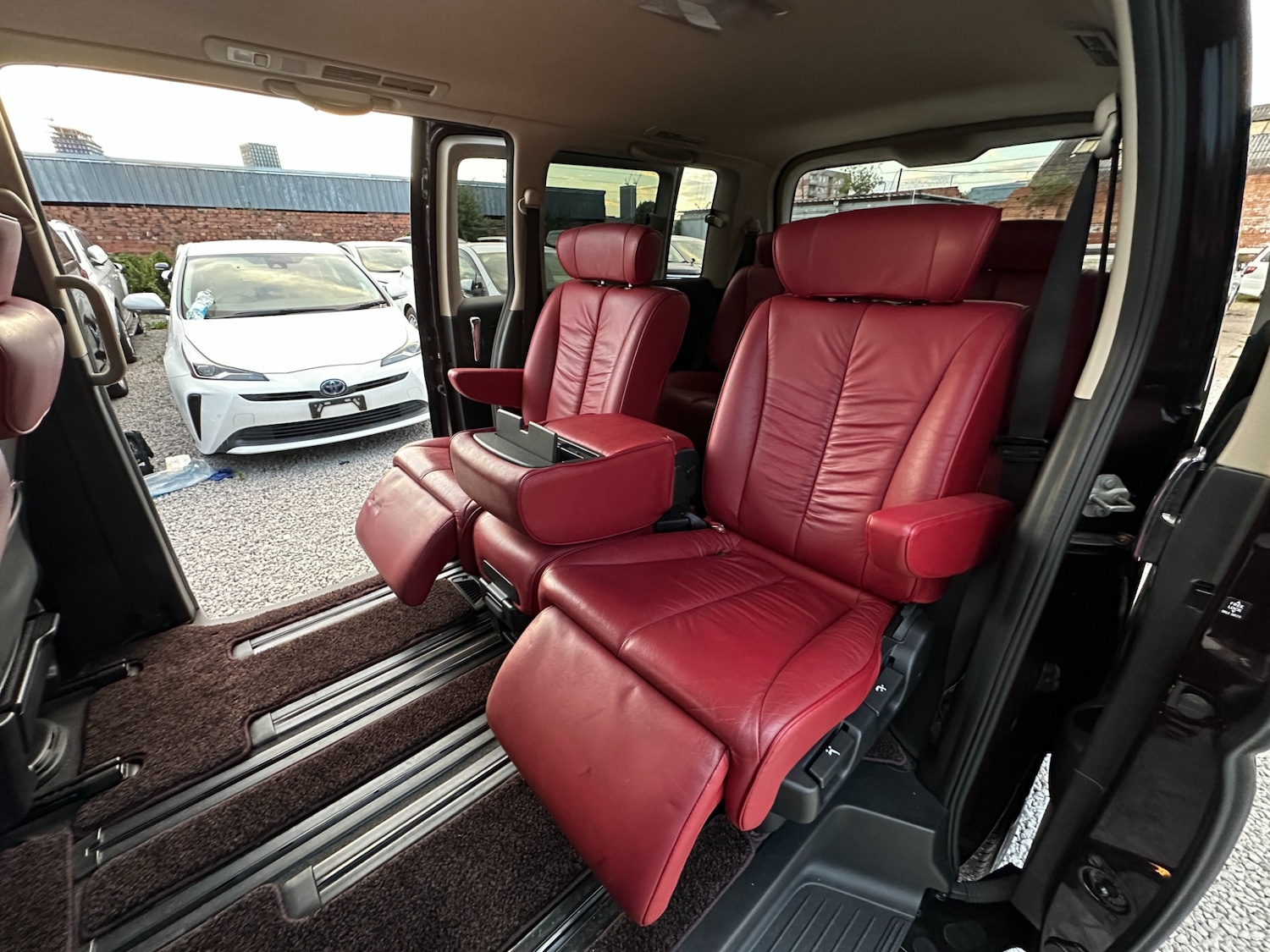 Used Nissan Elgrand 2008 for sale - 76547460: Photo 16