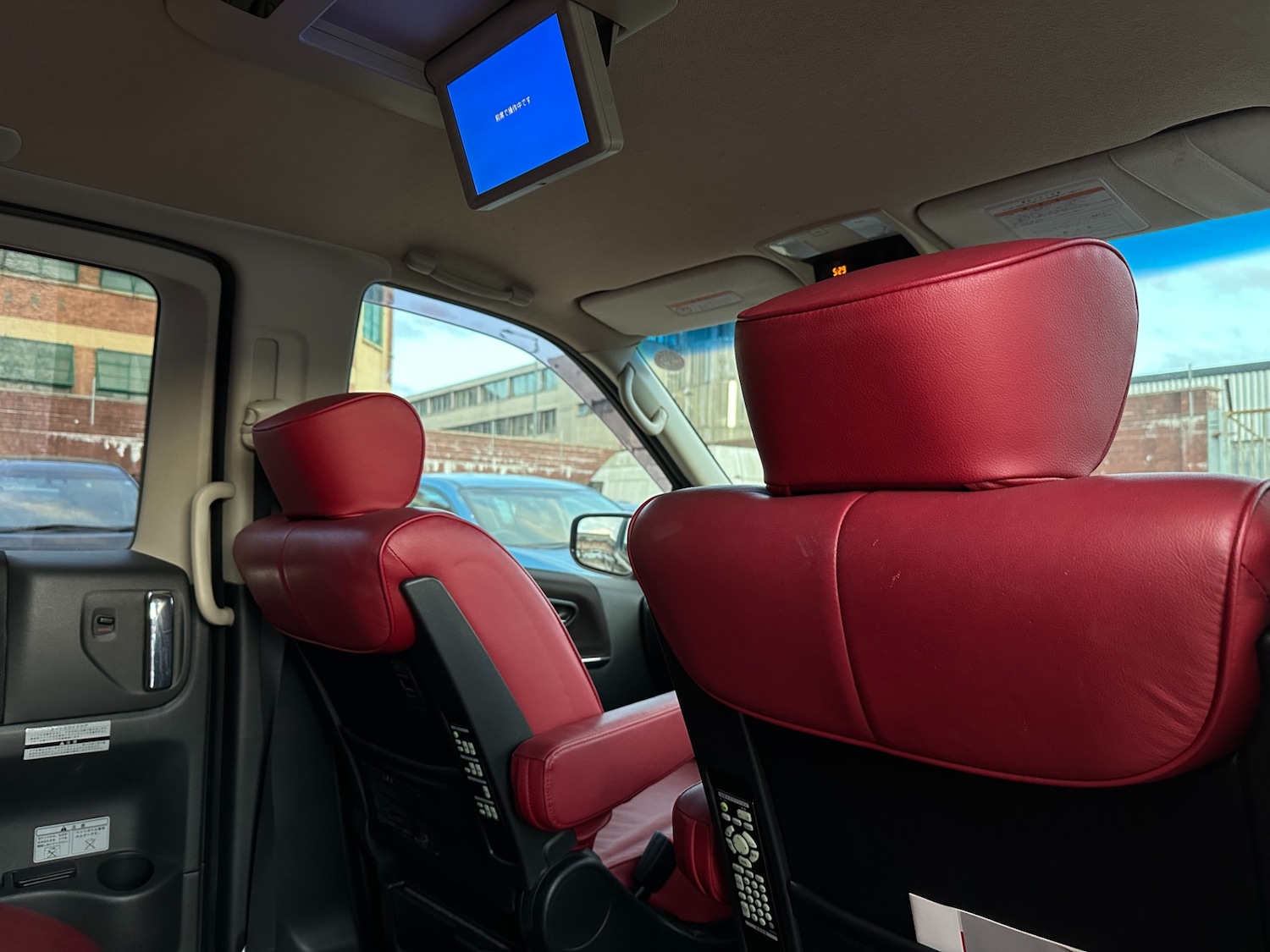 Used Nissan Elgrand 2008 for sale - 76547460: Photo 27